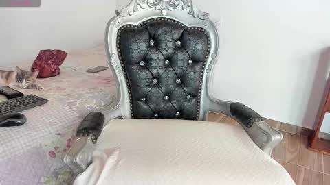 Hela   Independent model online show from November 30, 5:28 pm