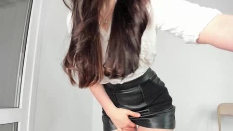 Snapshot of helen__spark__ chatting on December 17, 2:06 am Hi I am Helen online show from December 17, 2:06 am