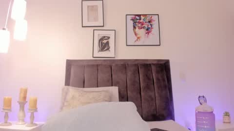 Helen  online show from February 6, 4:58 pm