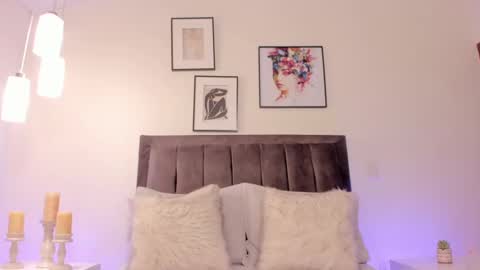 Helen  online show from February 8, 1:54 pm