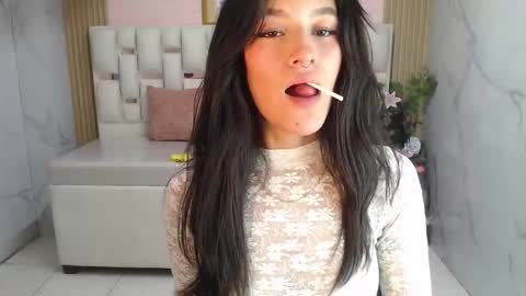 helena1_s online show from October 17, 8:44 pm