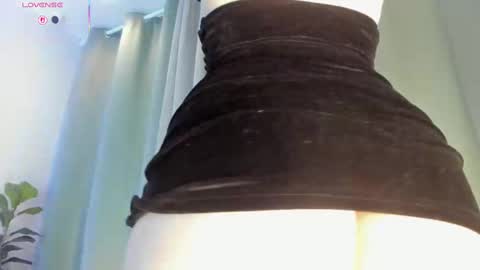 helena online show from October 4, 10:19 pm