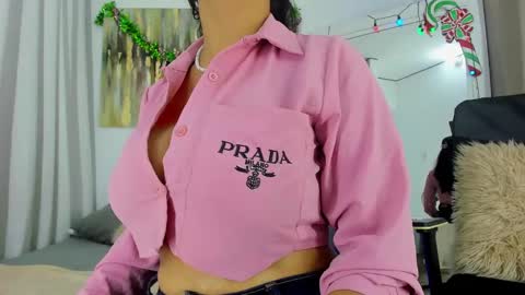 Helena Santos  online show from January 2, 3:29 pm