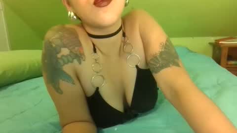 helenacarmine online show from April 9, 2:11 am