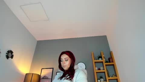 Snapshot of helenaduque_ chatting on September 26, 11:58 am Helena online show from September 26, 11:58 am