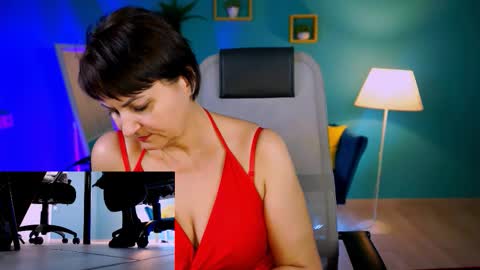 helenbeler online show from November 27, 5:53 am