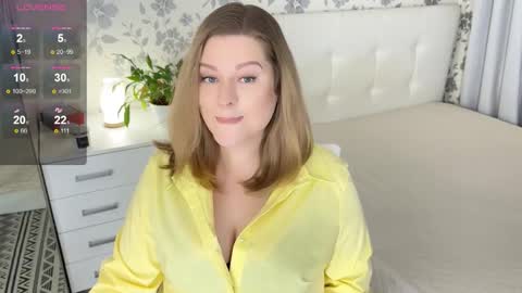 Snapshot of helenbonham chatting on October 29, 3:58 pm Helena Bonham online show from October 29, 3:58 pm