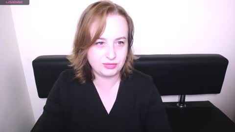 Snapshot of helenbrais chatting on October 1, 6:41 am Helen online show from October 1, 6:41 am