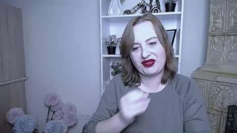 Snapshot of helenbrais chatting on October 15, 7:30 am Helen online show from October 15, 7:30 am