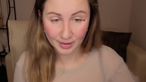 Snapshot of helens_lov chatting on October 17, 1:42 am Helen online show from October 17, 1:42 am