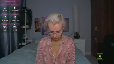 Helga online show from December 12, 4:32 pm