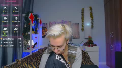 Helga online show from December 22, 4:17 am