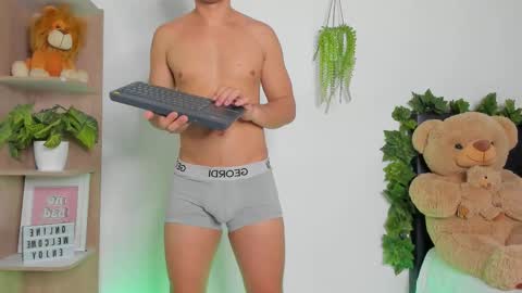 alan y zack online show from February 15, 6:48 pm