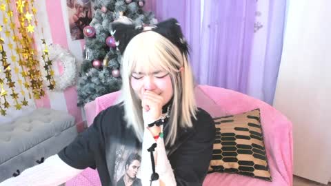 Snapshot of hell_fairy chatting on January 10, 3:18 am Laura online show from January 10, 3:18 am