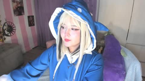 Snapshot of hell_fairy chatting on September 13, 2:44 am Laura online show from September 13, 2:44 am