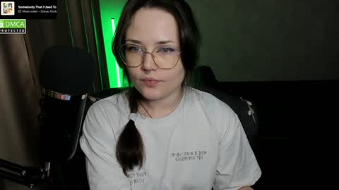 Red online show from December 6, 7:12 pm