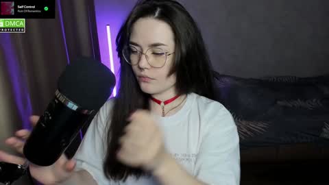 Red online show from December 9, 4:58 pm