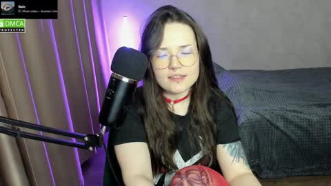 Red online show from December 26, 6:22 pm