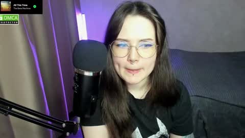 Red online show from February 13, 6:05 pm