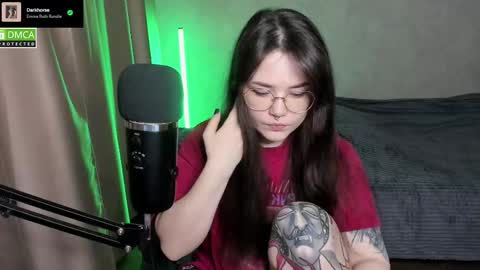 Red online show from March 5, 5:29 pm