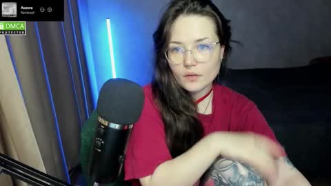 Red online show from September 24, 6:44 pm