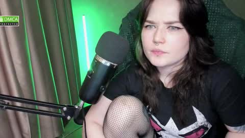 Red online show from March 18, 7:50 pm