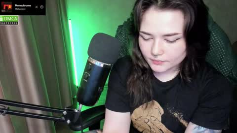 Red online show from March 29, 8:31 pm