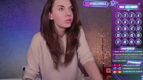 Snapshot of hell_on_heels_ chatting on December 16, 4:50 am - show loyalty and subscribe - online show from December 16, 4:50 am