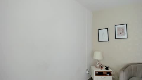 Snapshot of hellen_coy chatting on January 8, 3:28 pm Julieta online show from January 8, 3:28 pm