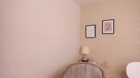 Snapshot of hellen_coy chatting on January 17, 6:33 pm Julieta online show from January 17, 6:33 pm