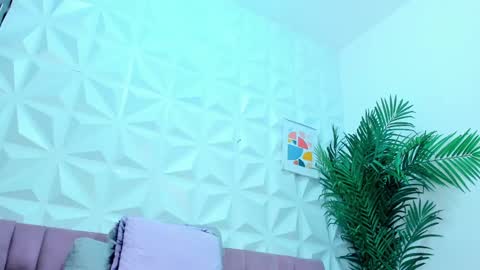 Snapshot of hellen_sky_ chatting on January 17, 1:15 am hellen online show from January 17, 1:15 am