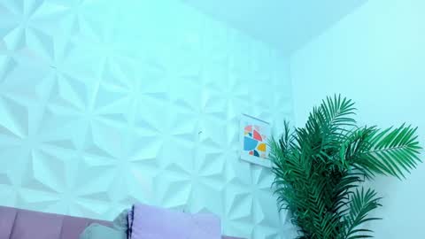 Snapshot of hellen_sky_ chatting on January 18, 7:04 pm hellen online show from January 18, 7:04 pm