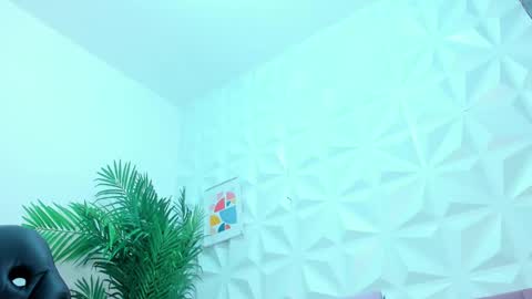 Snapshot of hellen_sky_ chatting on January 28, 7:10 pm hellen online show from January 28, 7:10 pm