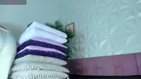 Snapshot of hellen_sky_ chatting on October 16, 7:15 pm hellen online show from October 16, 7:15 pm