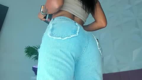 hellen     online show from January 10, 7:04 pm