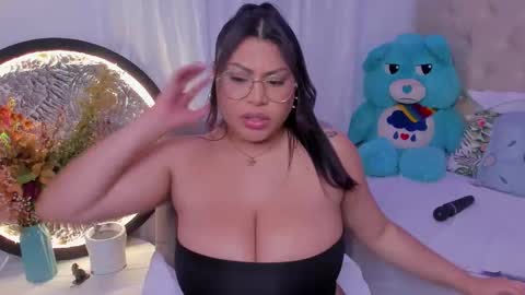 hellenamazing online show from March 6, 5:04 am