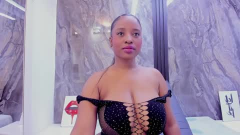 Hellen johanson online show from April 4, 7:33 pm