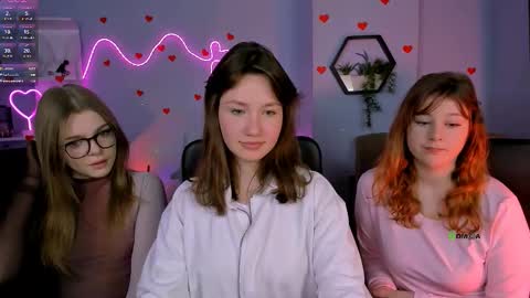 Helli online show from February 18, 8:27 pm