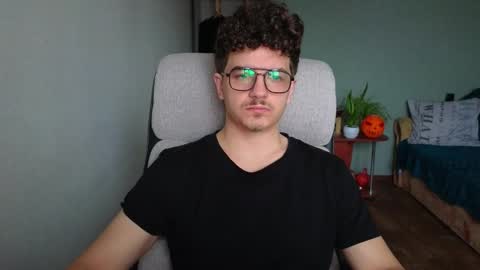 Remy online show from November 24, 9:09 am