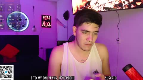 Snapshot of hellmike_ chatting on January 8, 1:00 am Call me Mike-----INSTAGRAM hellofmike INDEPENDENT MODEL online show from January 8, 1:00 am