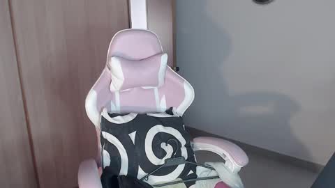Snapshot of hello_demonkitty chatting on September 16, 5:36 pm SIMONA  online show from September 16, 5:36 pm