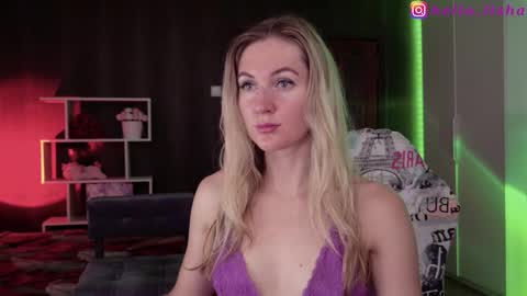 Snapshot of hello_lisha chatting on October 8, 8:12 am Alisia Monday to Friday from 10 am to 4 pm GMT 2 online show from October 8, 8:12 am