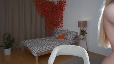 Taya online show from October 8, 10:51 pm