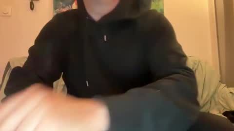 Snapshot of hellohowareyou66 chatting on December 18, 4:24 pm hellohowareyou66 online show from December 18, 4:24 pm