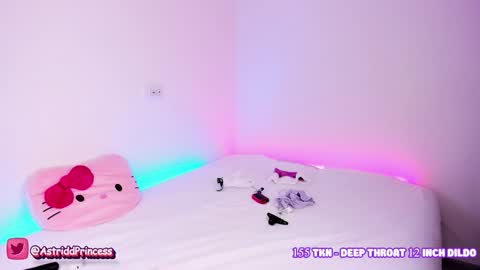 Snapshot of helloiamastrid chatting on December 1, 4:29 pm helloiamastrid online show from December 1, 4:29 pm