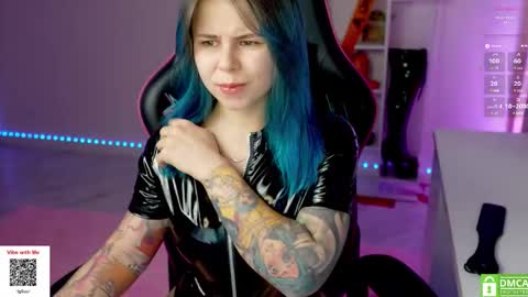 Snapshot of hellokittyalice chatting on October 10, 3:44 pm Alice online show from October 10, 3:44 pm