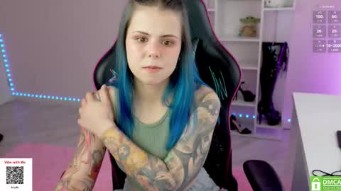 Snapshot of hellokittyalice chatting on November 13, 10:58 am Alice online show from November 13, 10:58 am