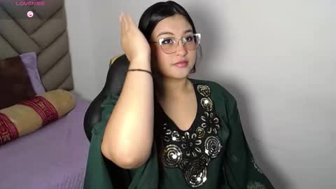 Snapshot of heluejamil chatting on October 29, 12:29 pm Zahira online show from October 29, 12:29 pm