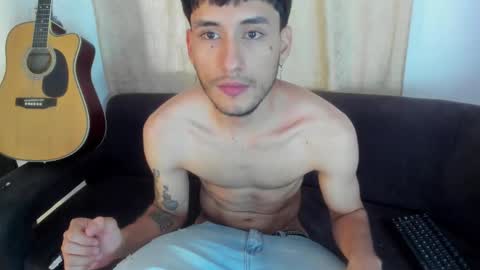 henrik_senn online show from October 29, 1:24 pm