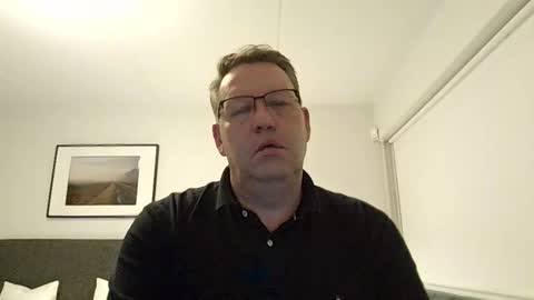 Snapshot of henrikrp1971 chatting on September 14, 9:25 pm henrikrp1971 online show from September 14, 9:25 pm